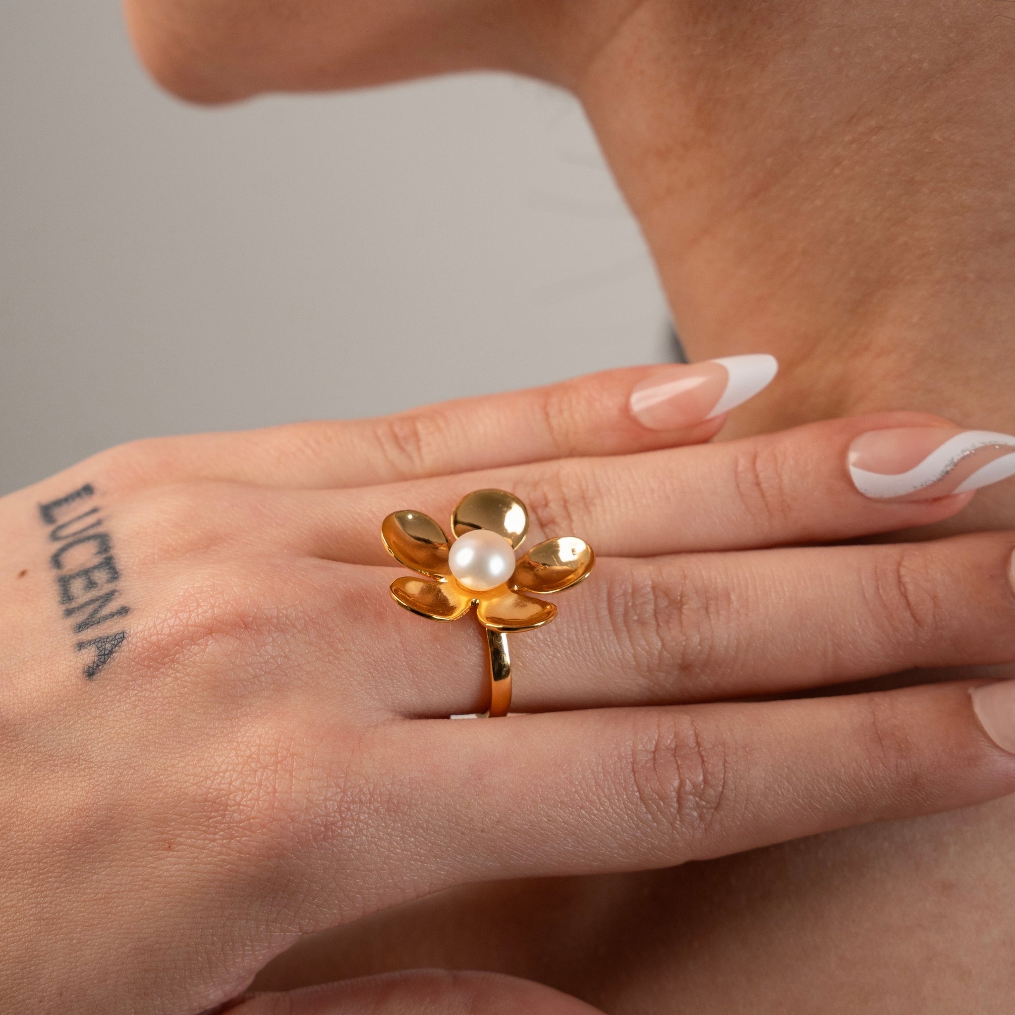 Orla | Floral Ring