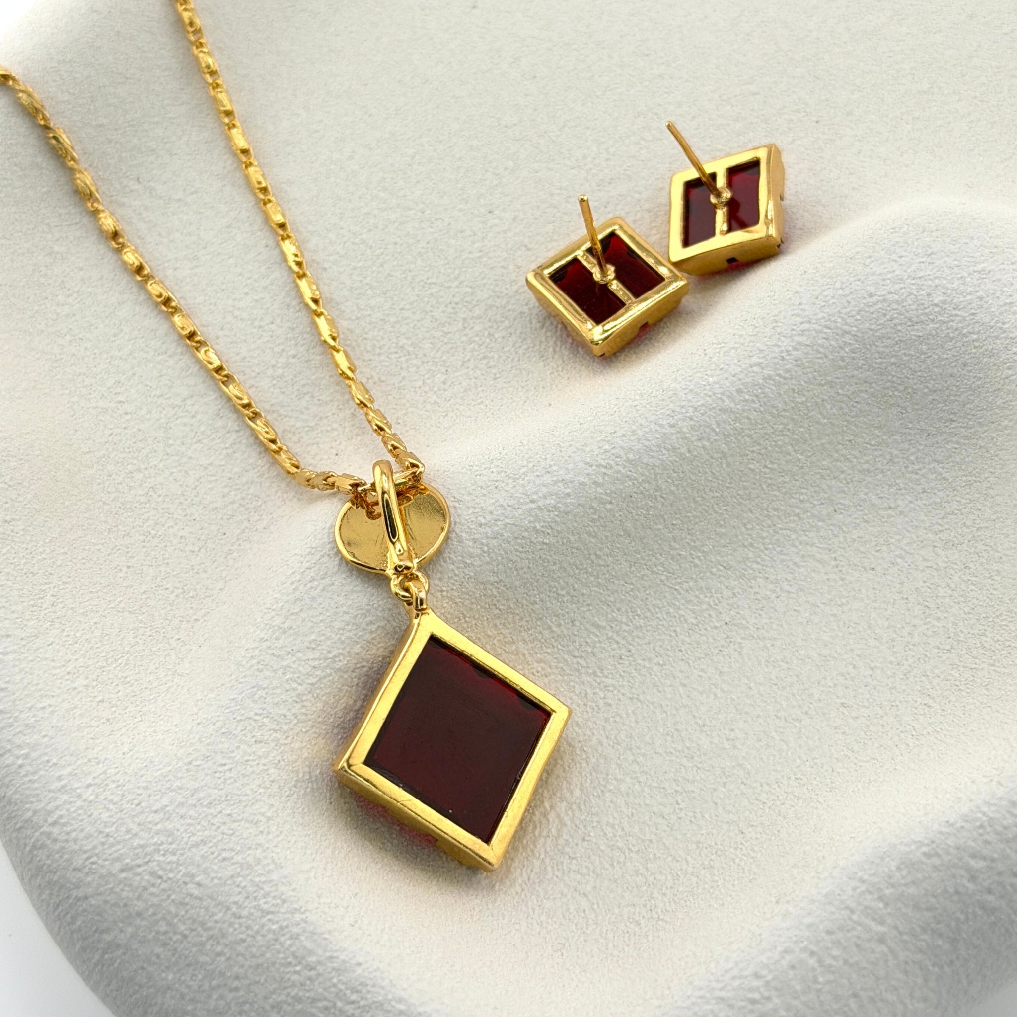 Reva | Ruby Pendant & Earring Set
