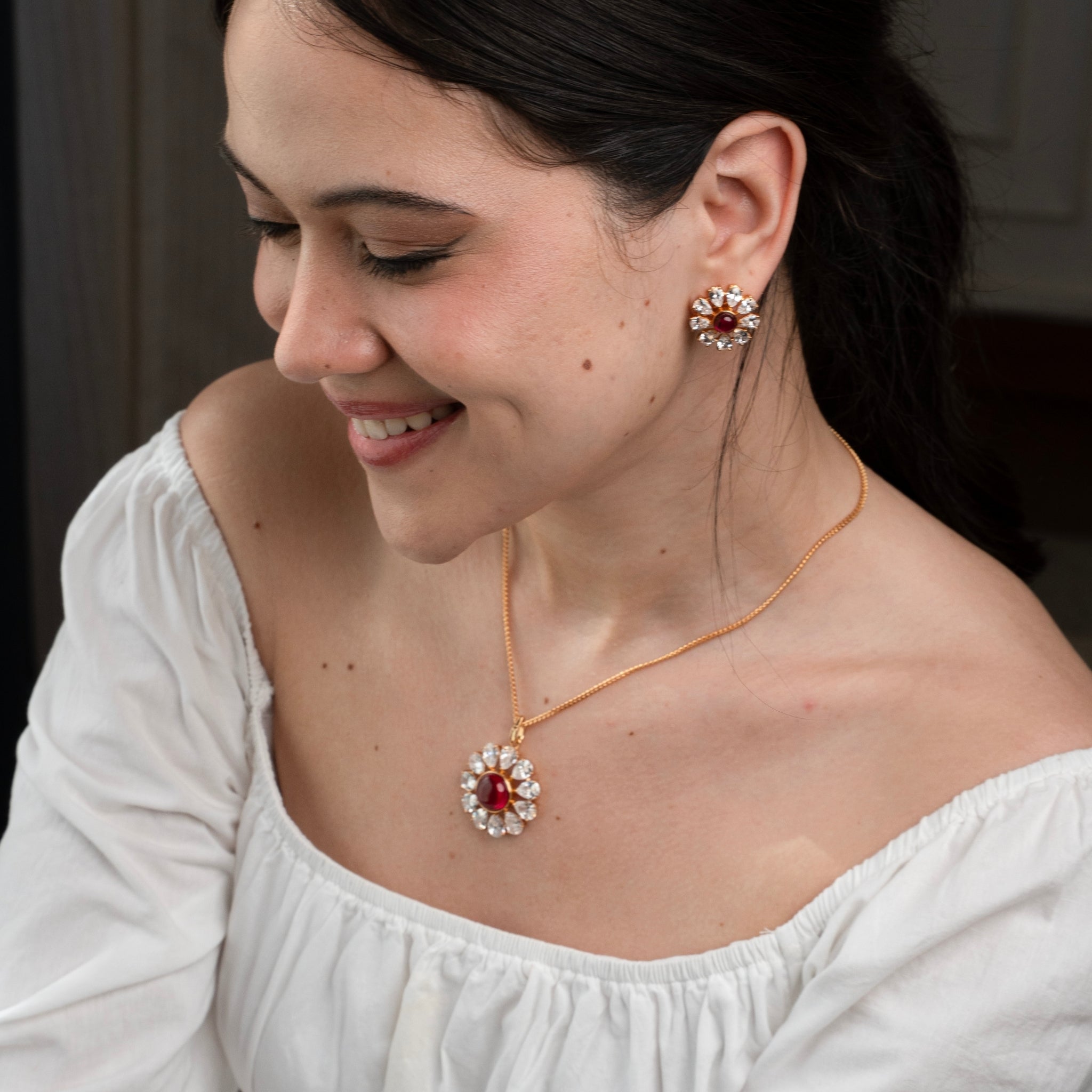 Amara | Sunburst Pendant and Earrings Set