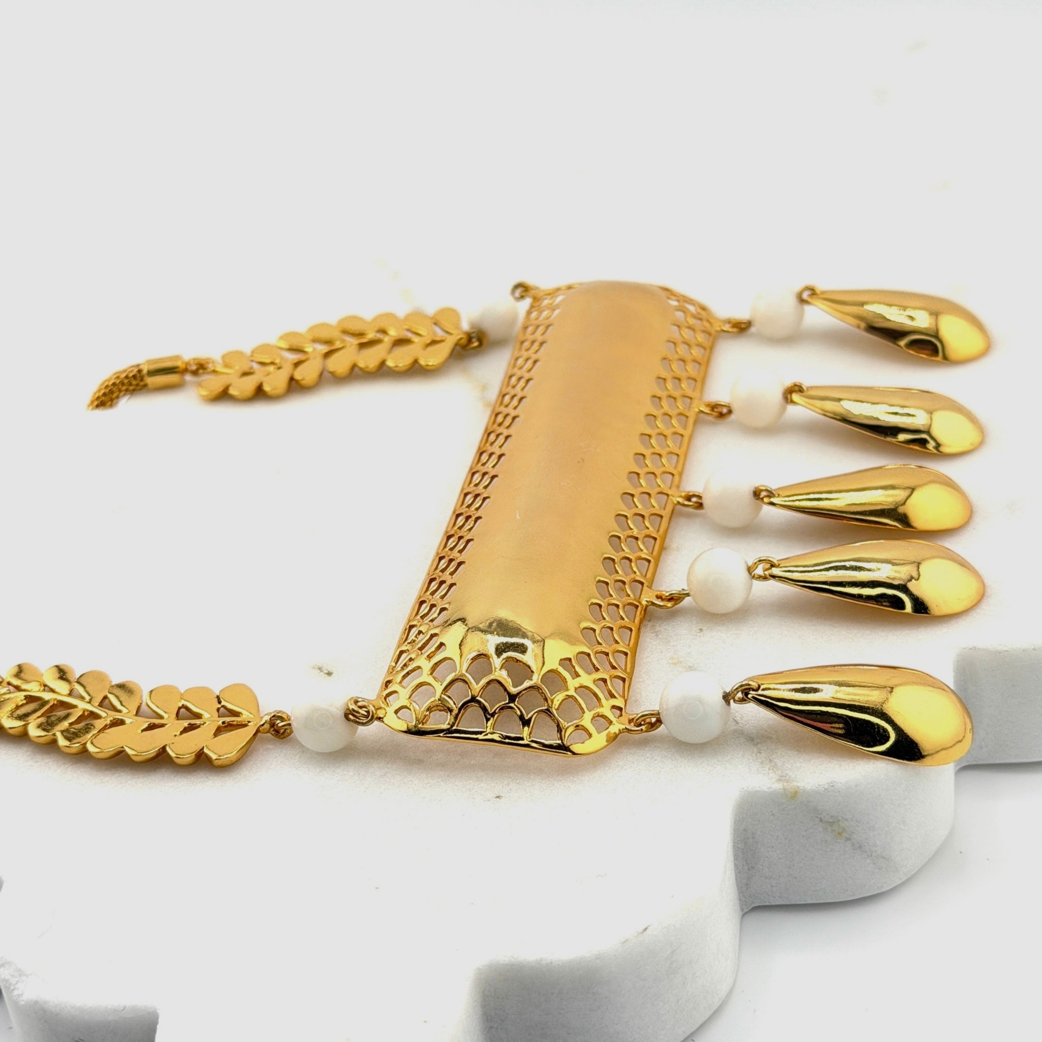 Mira | Pearl Drop Necklace