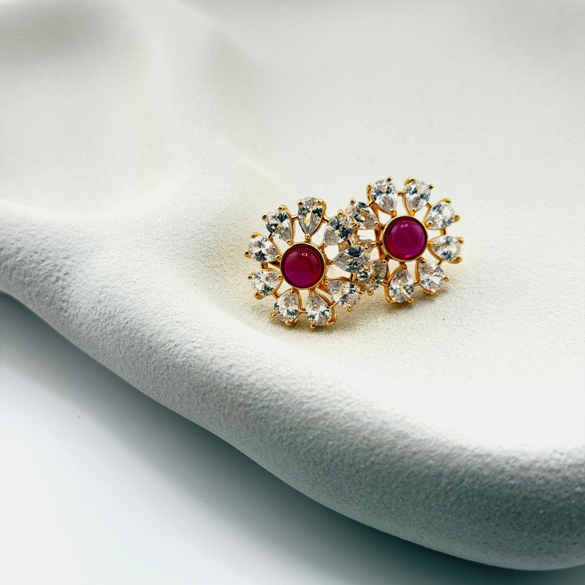 Amara | Sunburst Pendant and Earrings Set