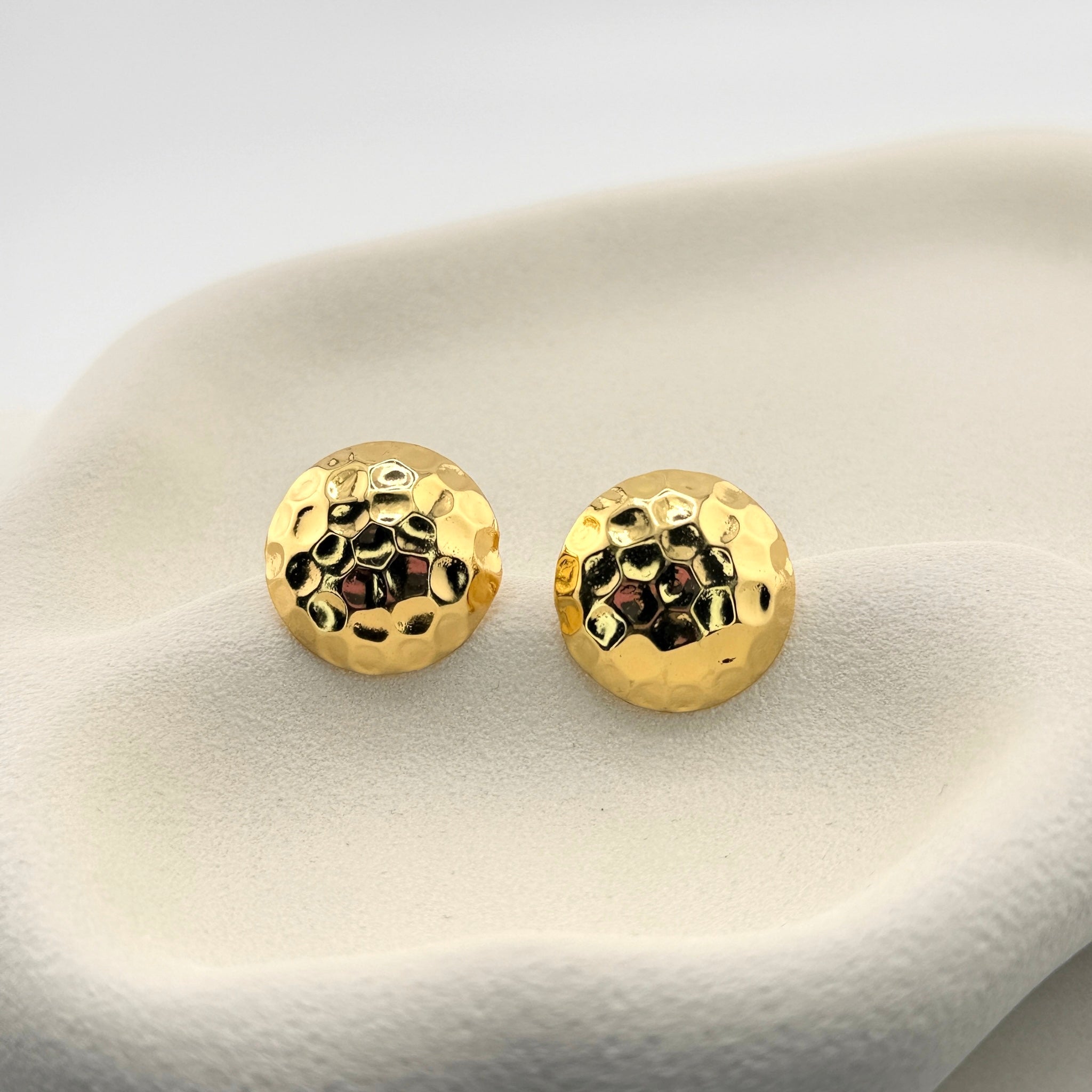 Brynn | Hammered Pendant and Earrings Set